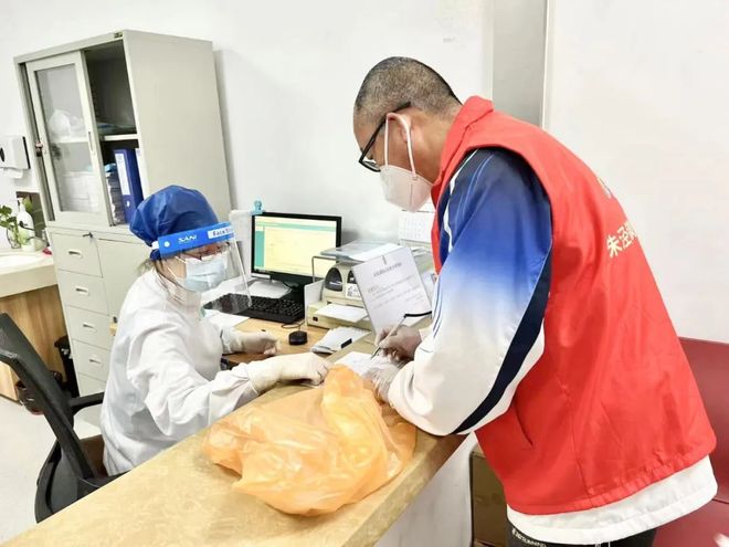 鸡西24小时高价回收医保(24小时高价回收医保医保套出)